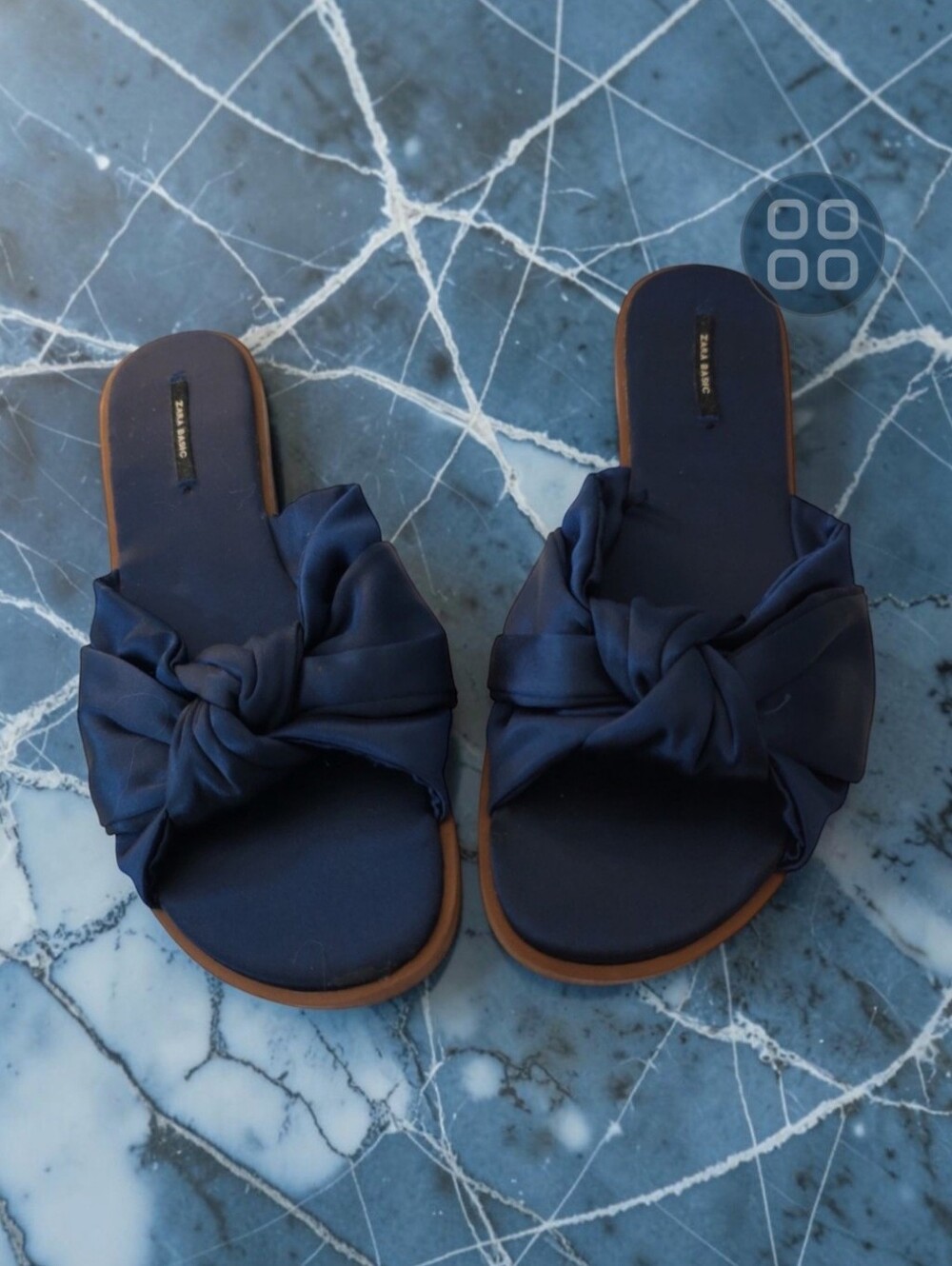 ZARA Basic Navy Knot Slides